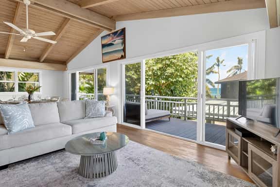 Sunset Beach Hideaway - Image 1