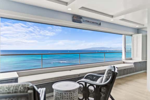 Kaimana Tides at Colony Surf - Image 1