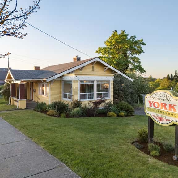 Yellow York House - Image 1