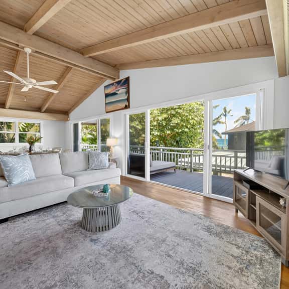 Sunset Beach Hideaway - Image 1