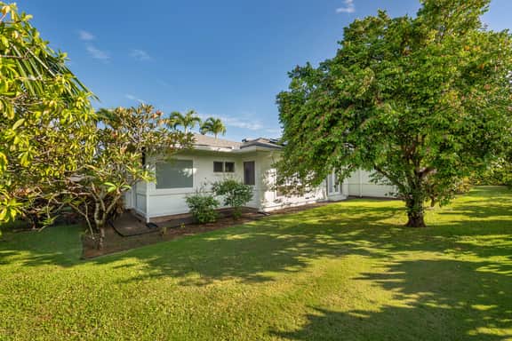 Hihimanu House