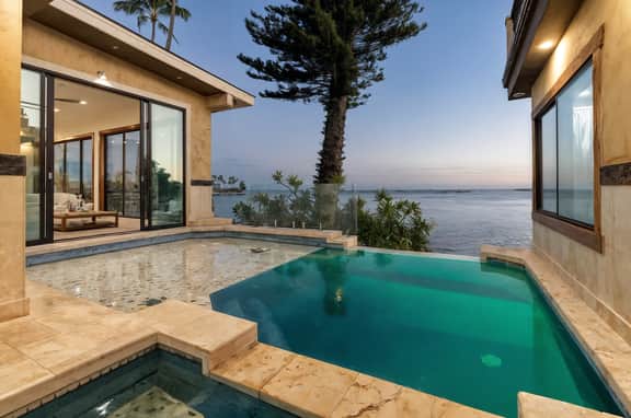 Wailupe Seaside 4 Bedroom