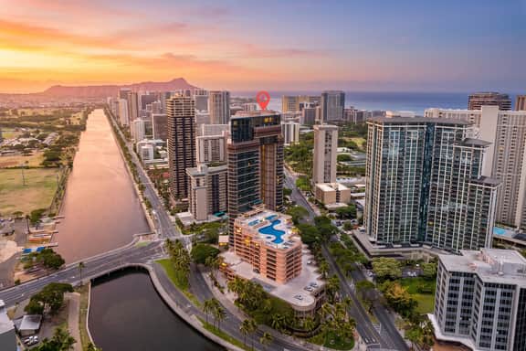 Island View at Waikiki Landmark - Image 2