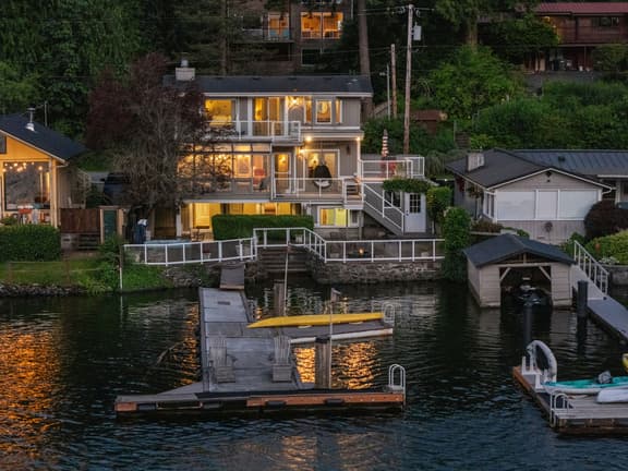 Lake Samish Retreat - Image 1