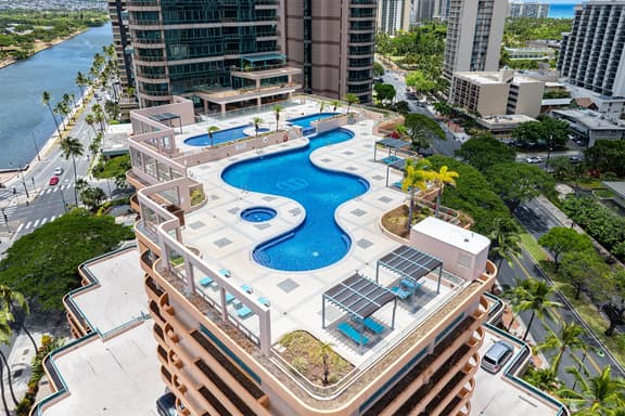 Island View at Waikiki Landmark - Image 1