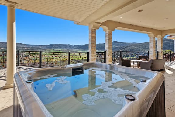 Chateau Viento - Image 1